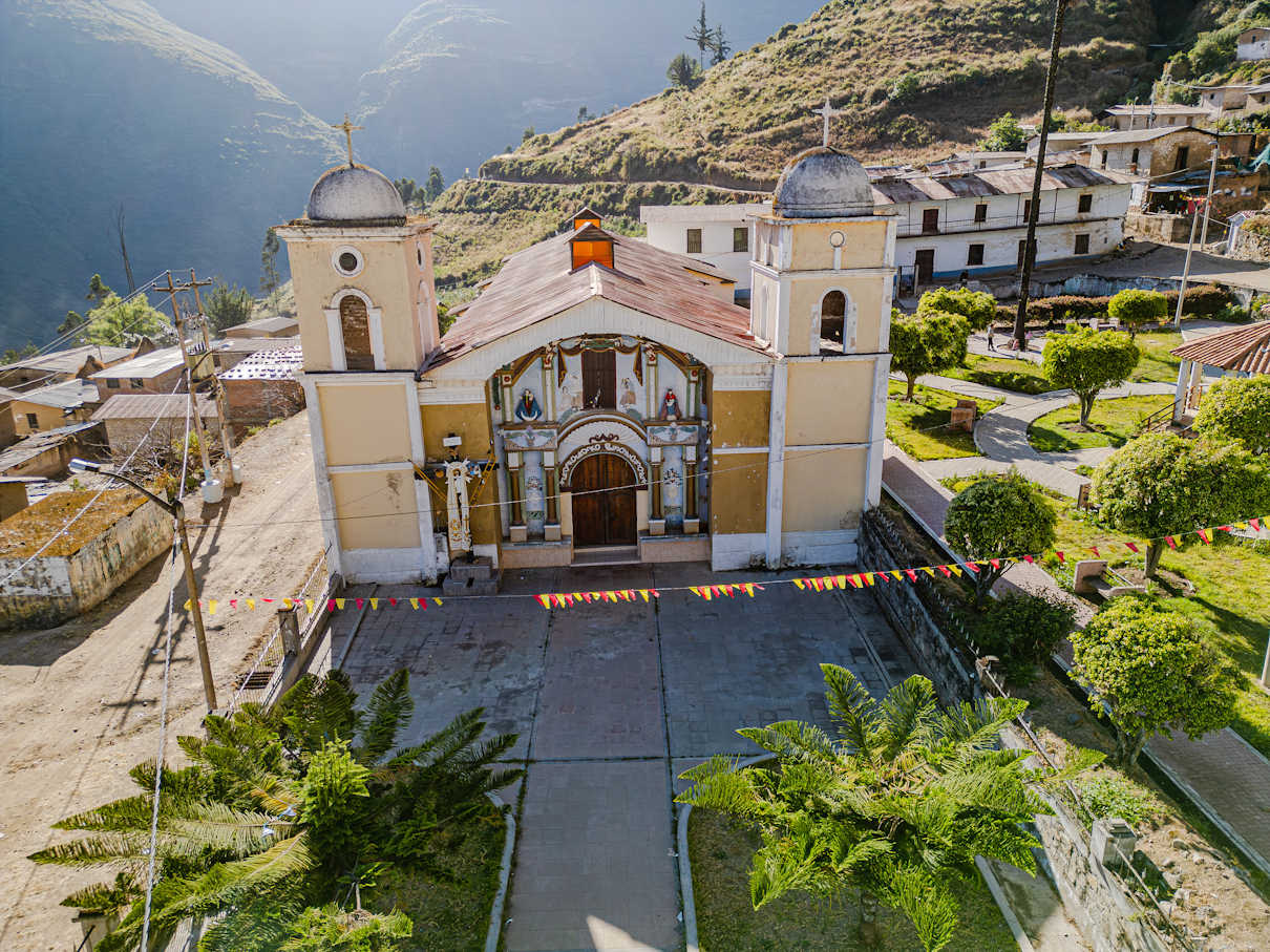 Iglesia De San Juan De Lampian